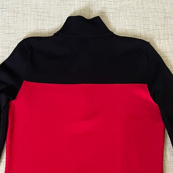 RALPH LAUREN VINTAGE CREST
COLOR-BLOCK QUARTER ZIP SWEATER - Picture 9 of 10